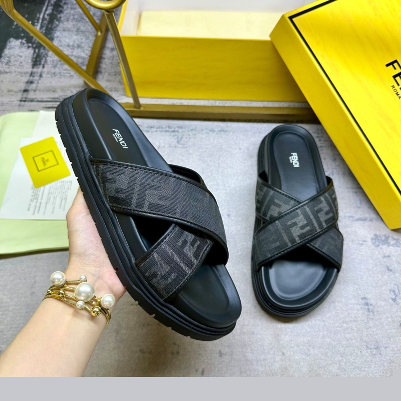 F**di slippers